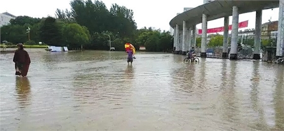 山東大暴雨，羅德移動泵車隨時(shí)待命